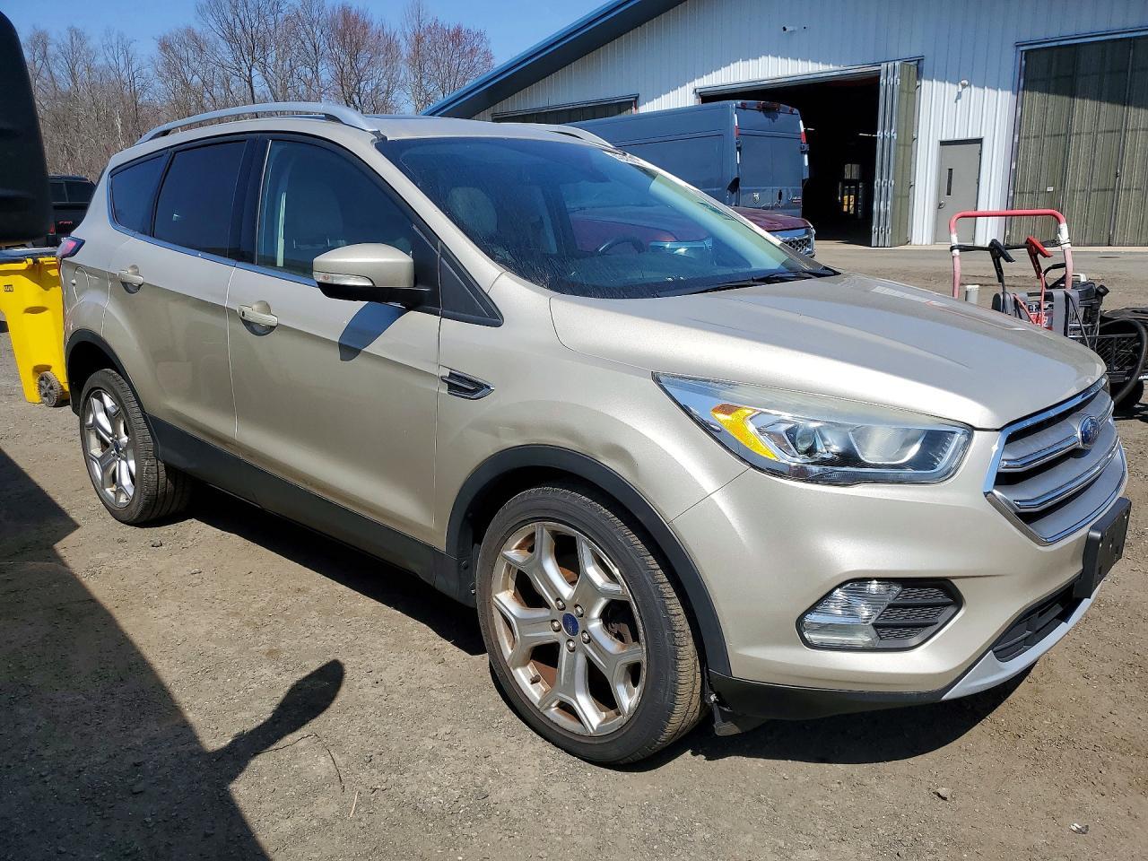 2017 Ford Escape Titanium - zdjęcie 4