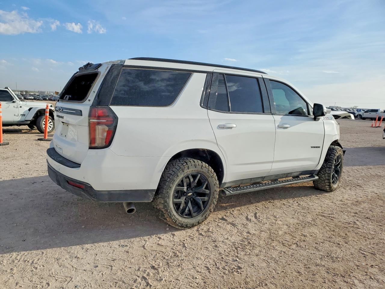 2022 Chevrolet Tahoe K1500 Z71 - zdjęcie 3