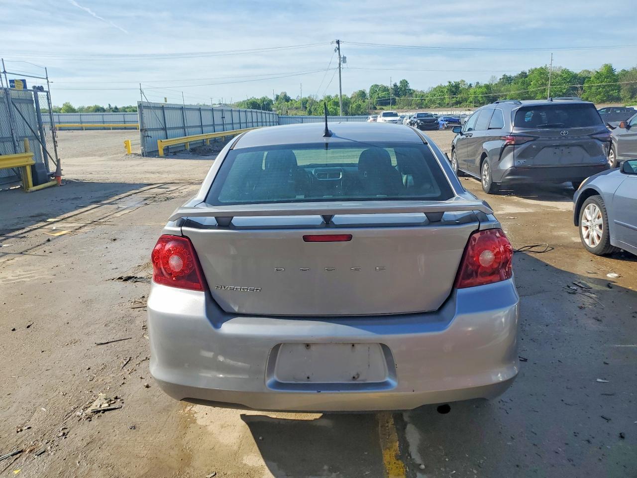2014 Dodge Avenger Se - zdjęcie 6
