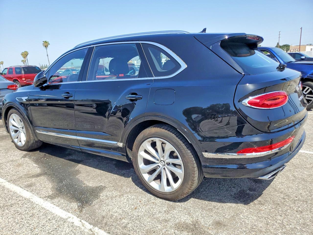 2024 Bentley Bentayga - zdjęcie 2