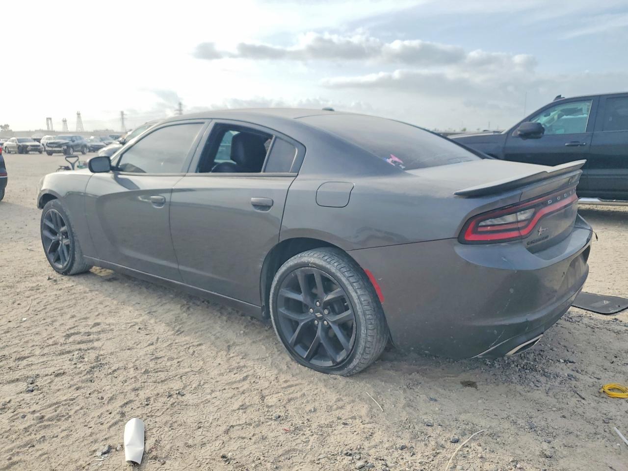 2019 Dodge Charger Sxt - zdjęcie 2