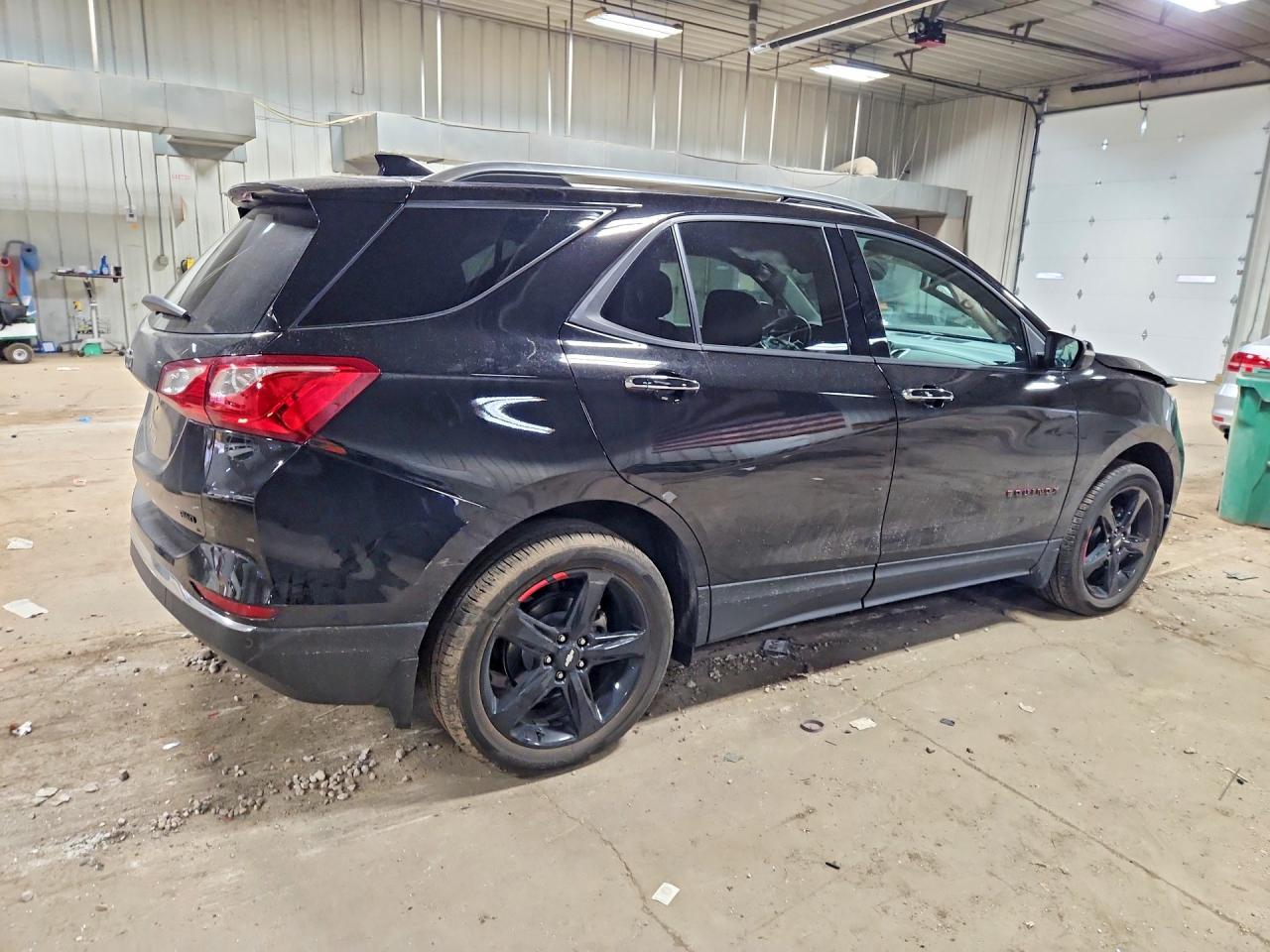 2021 Chevrolet Equinox Premier - zdjęcie 3