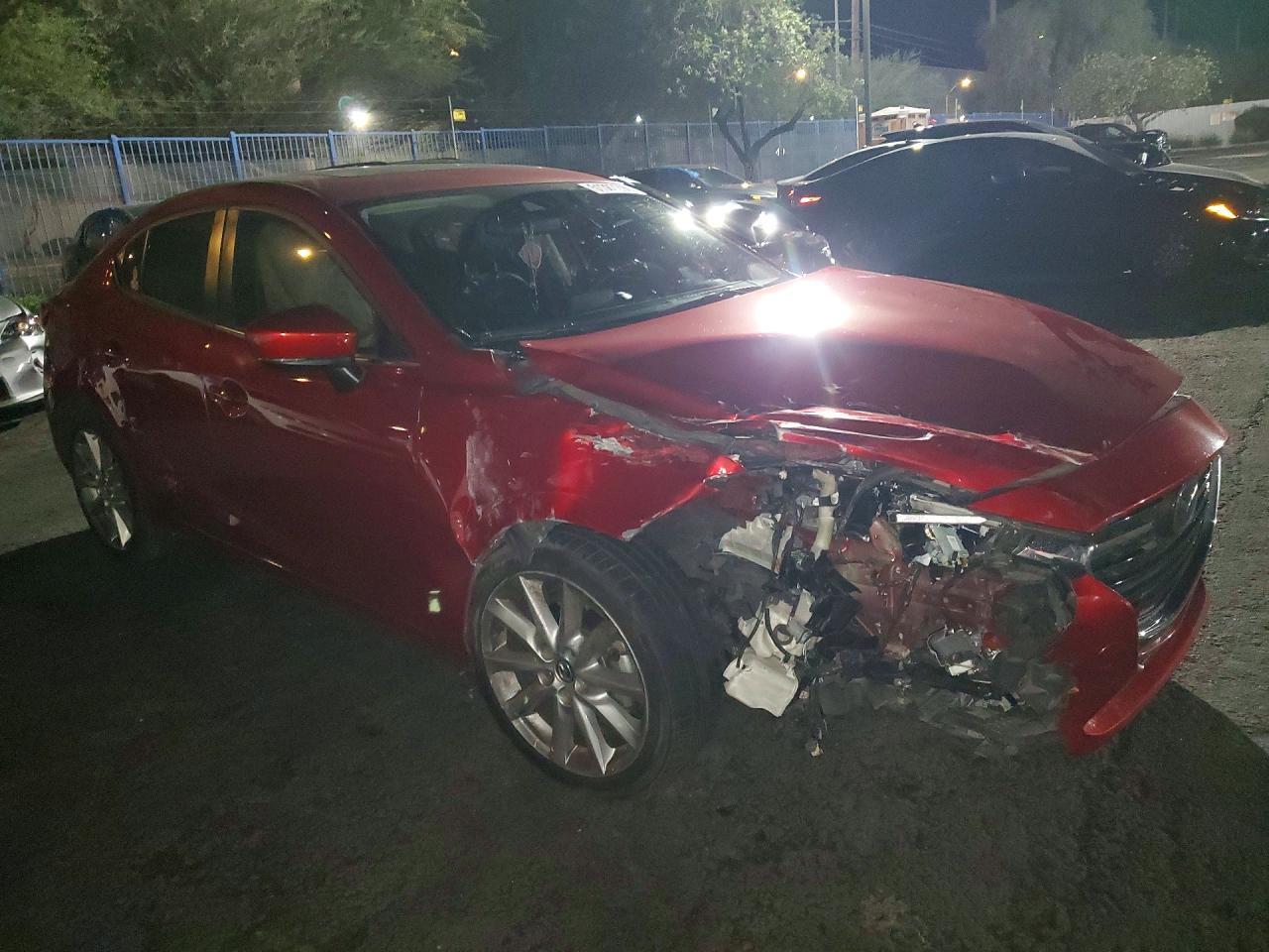 2017 Mazda 3 Grand Touring - zdjęcie 4