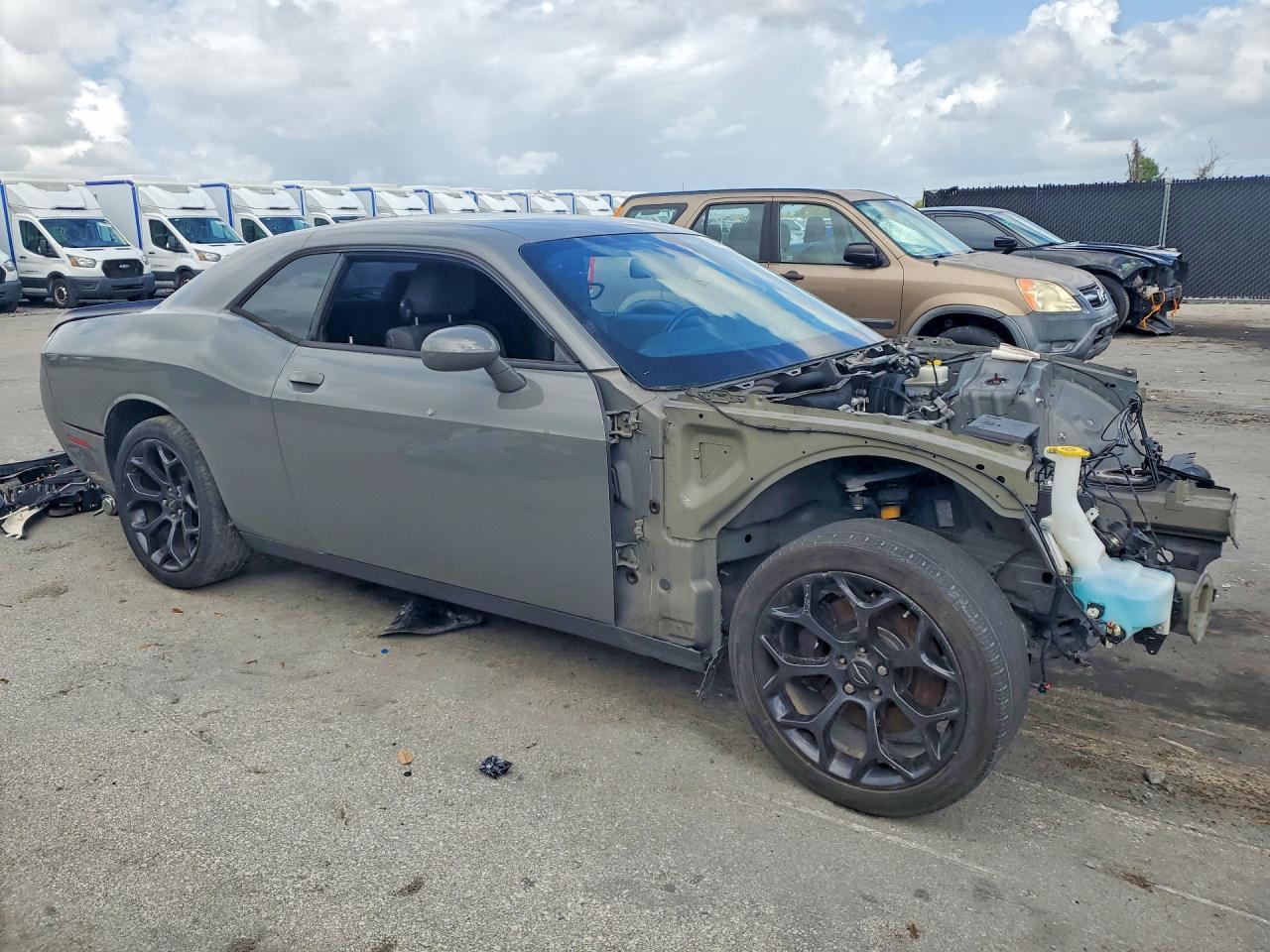 Dodge Challenger - zdjęcie 4