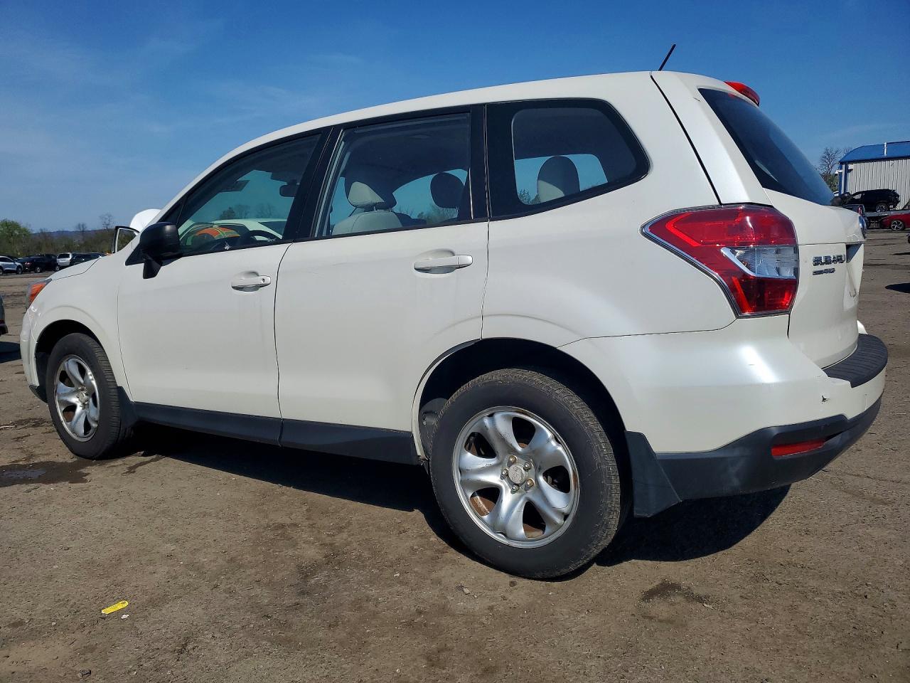 2015 Subaru Forester 2.5I - zdjęcie 2