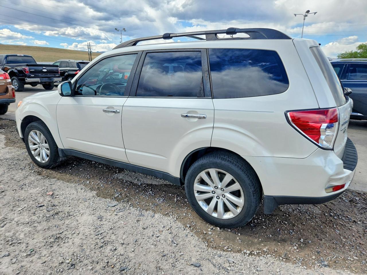 2013 Subaru Forester 2.5X Premium - zdjęcie 2