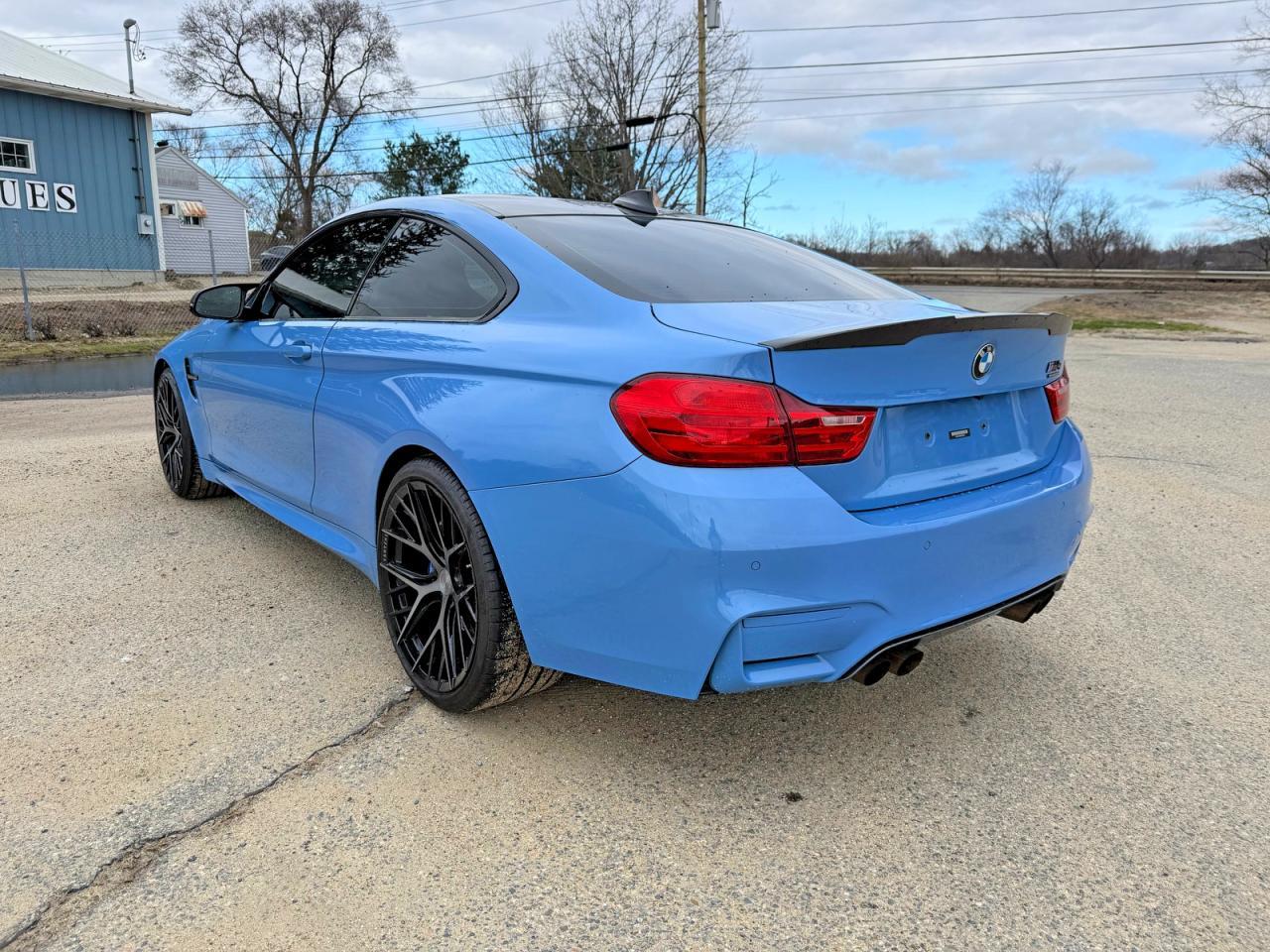 2017 BMW M4 - zdjęcie 3