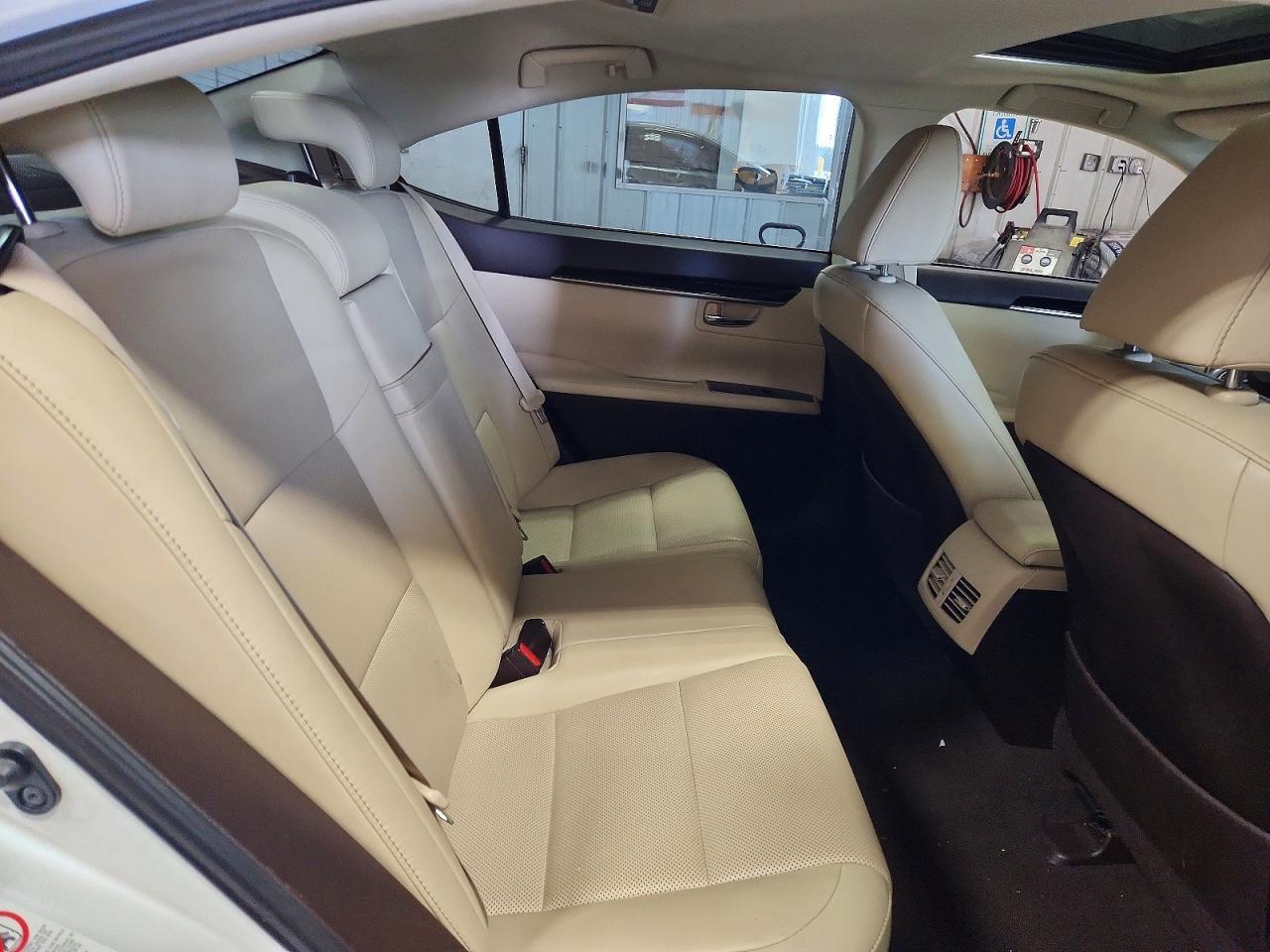 2016 Lexus Es 350 - zdjęcie 10