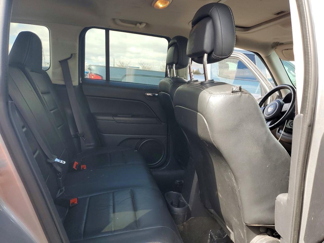 2016 Jeep Patriot - zdjęcie 10