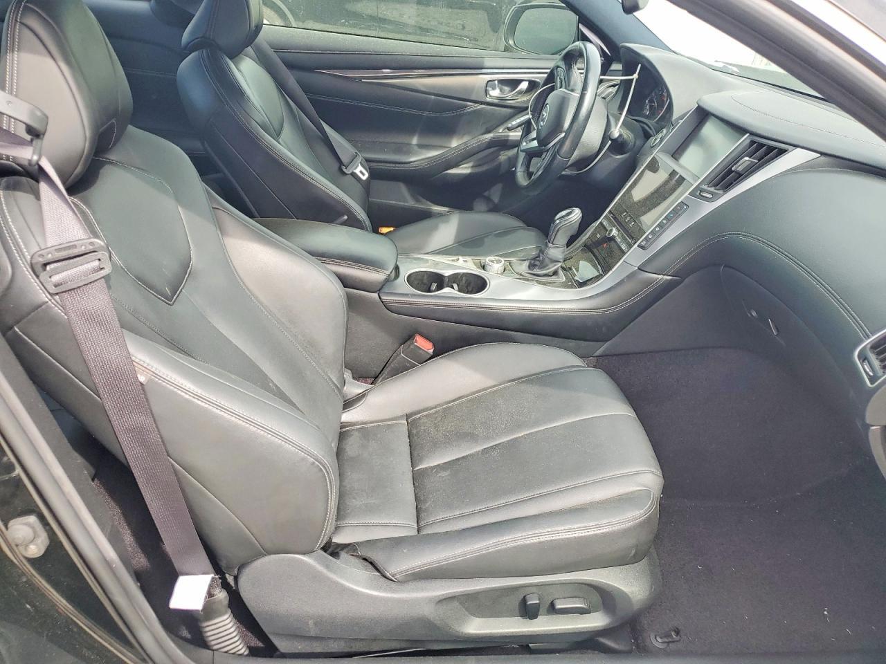 2019 Infiniti Q60 3.0T Luxe - zdjęcie 10