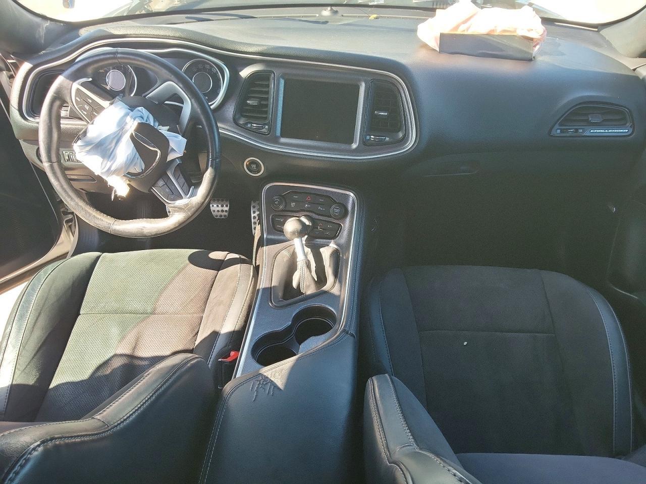 2015 Dodge Challenger R - zdjęcie 8