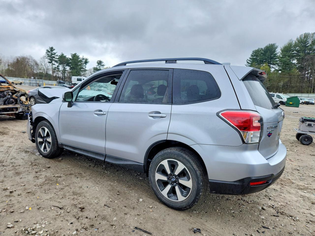 2018 Subaru Forester 2.5I Premium - zdjęcie 2