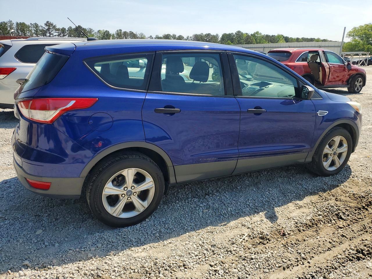 2015 Ford Escape S - zdjęcie 3