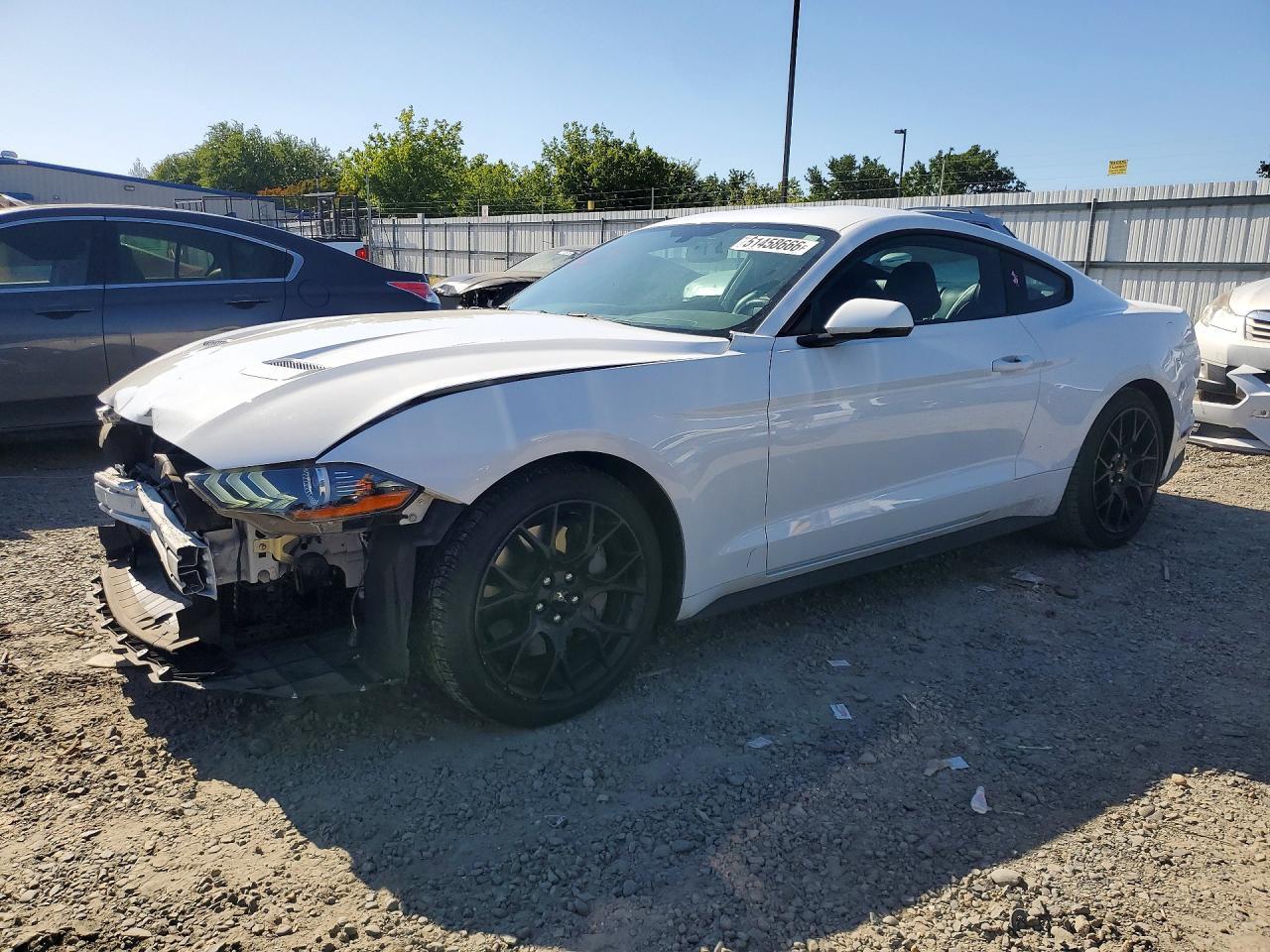 2019 Ford Mustang - zdjęcie główne