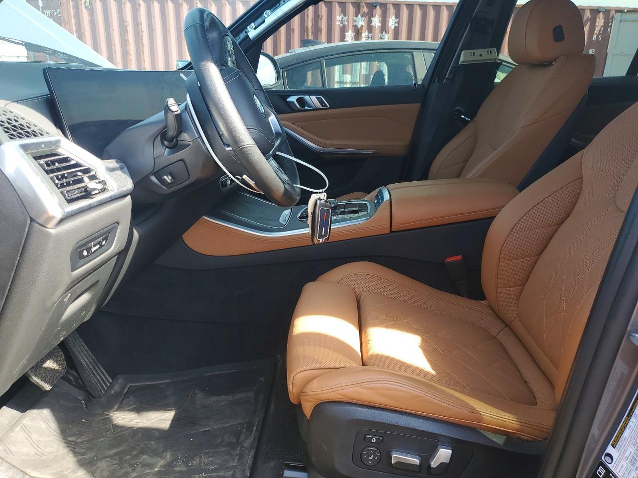 2025 BMW X5 xDrive40I - zdjęcie 7