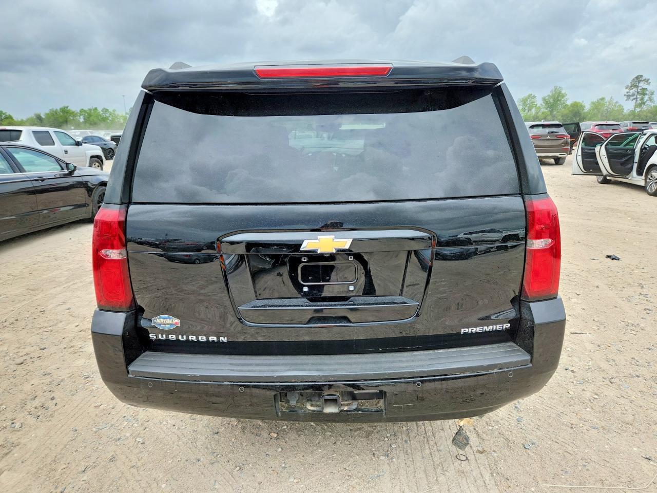 2020 Chevrolet Suburban C1500 Premier - zdjęcie 6