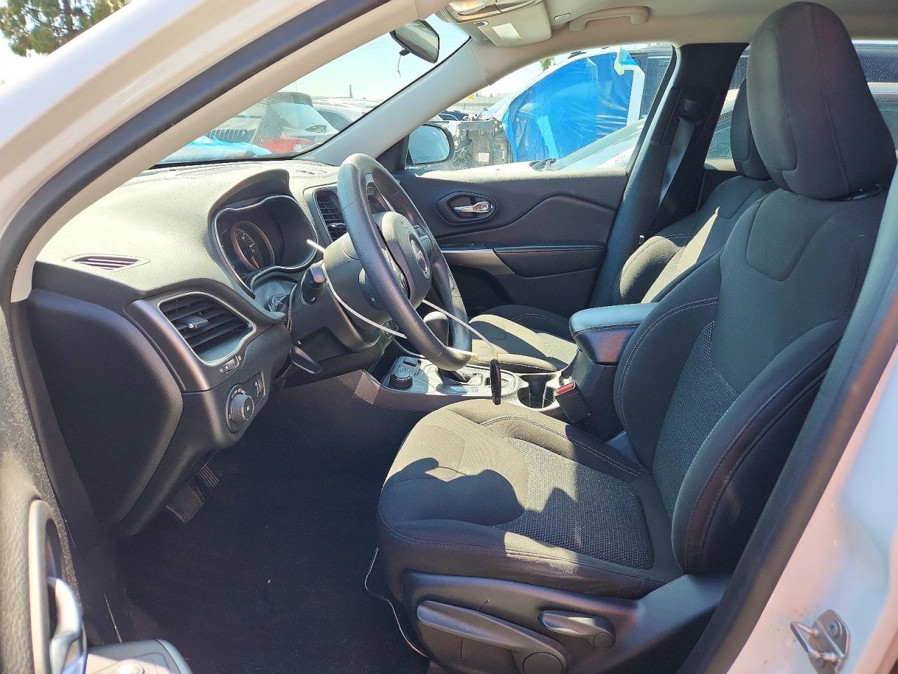 2019 Jeep Cherokee Latitude - zdjęcie 7