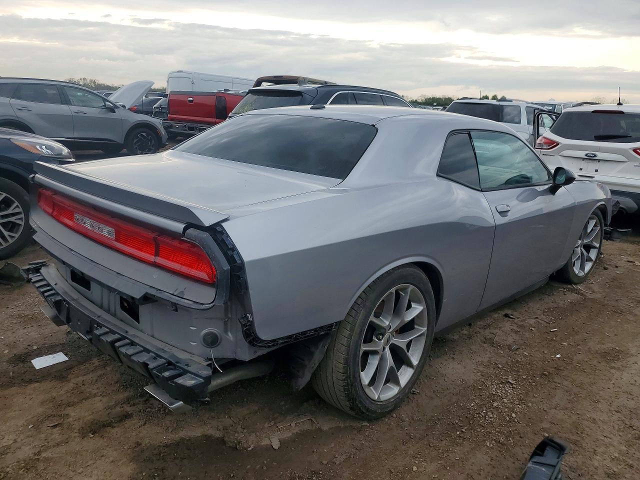 2014 Dodge Challenger R - zdjęcie 3