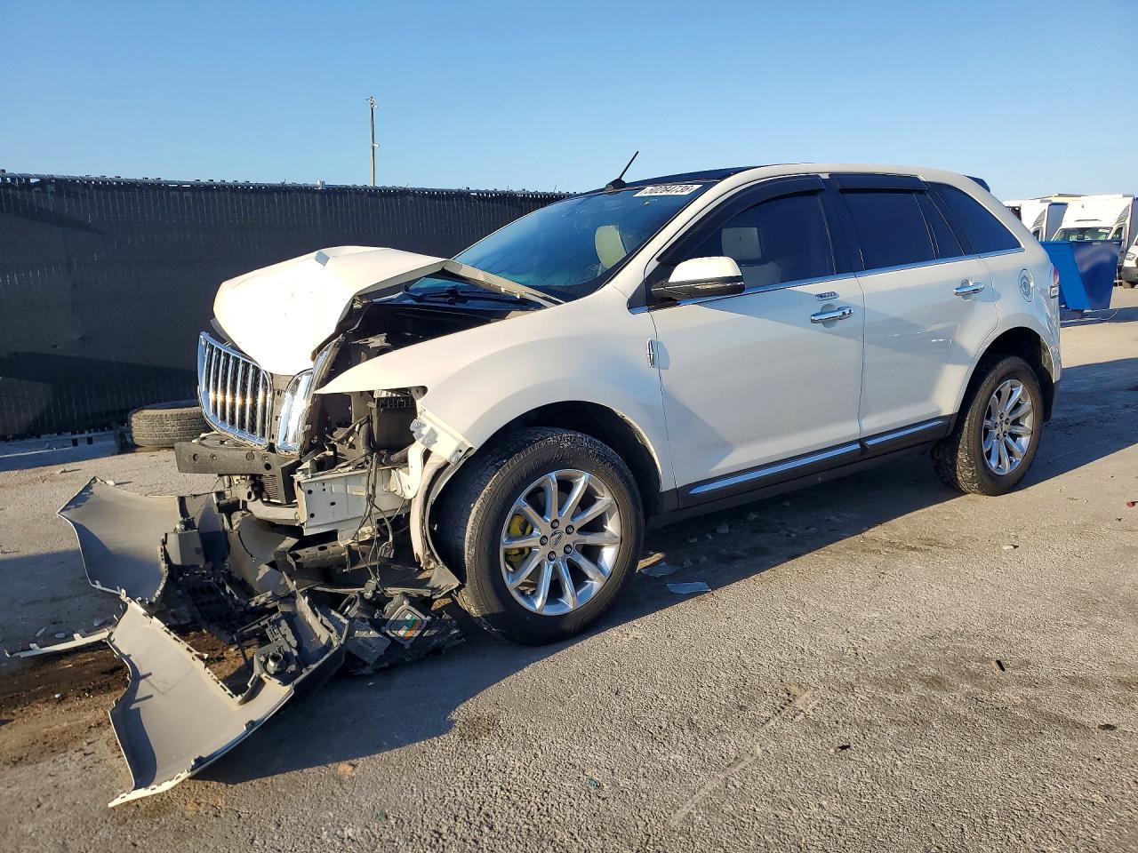 2013 Lincoln Townhouse Mkx - zdjęcie główne