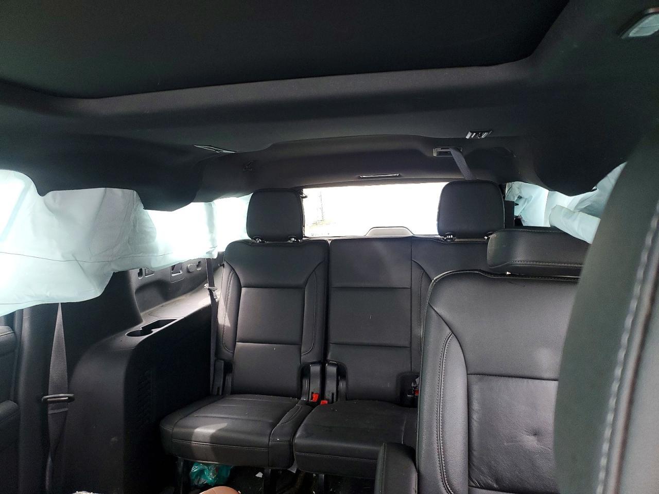 2021 Chevrolet Suburban K1500 Lt - zdjęcie 10