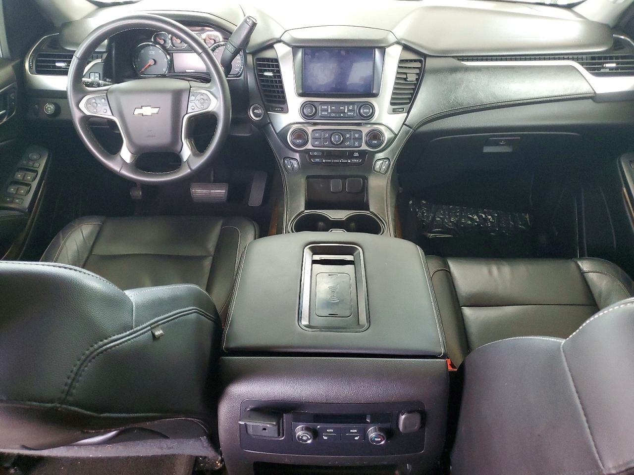 2017 Chevrolet Tahoe C1500 Lt - zdjęcie 8