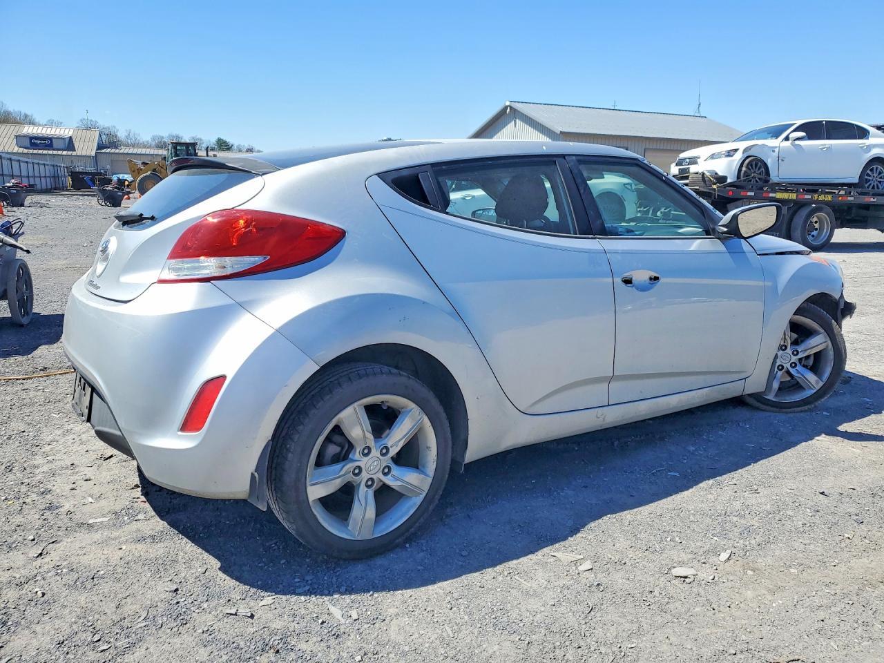 2015 Hyundai Veloster Base - zdjęcie 3