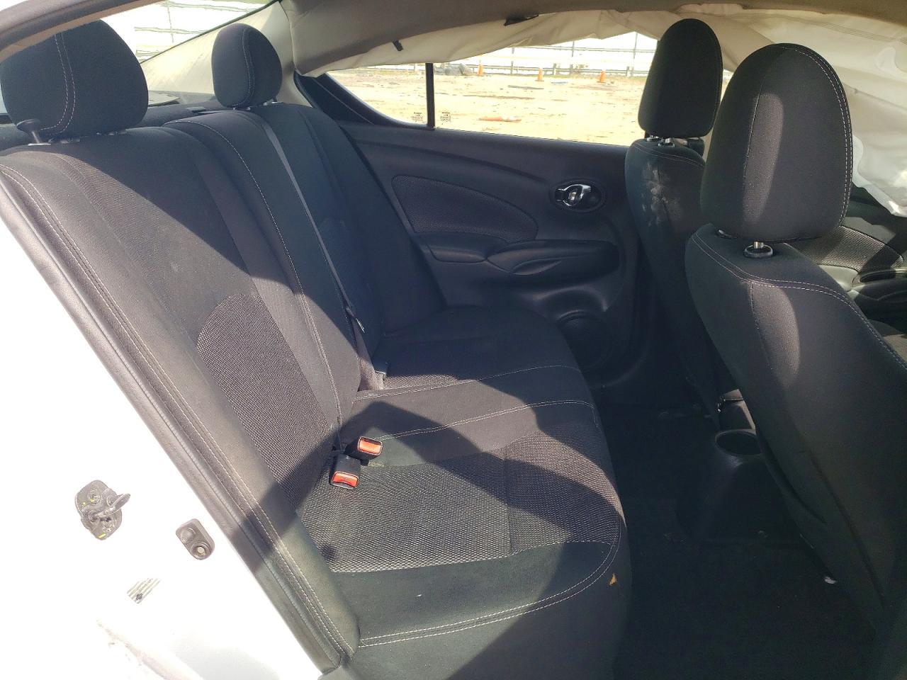 2018 Nissan Versa Sv - zdjęcie 10