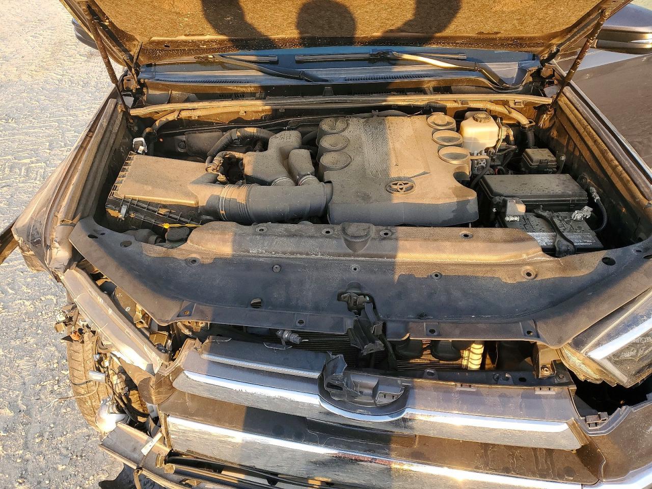 2020 Toyota 4 Runner - zdjęcie 12