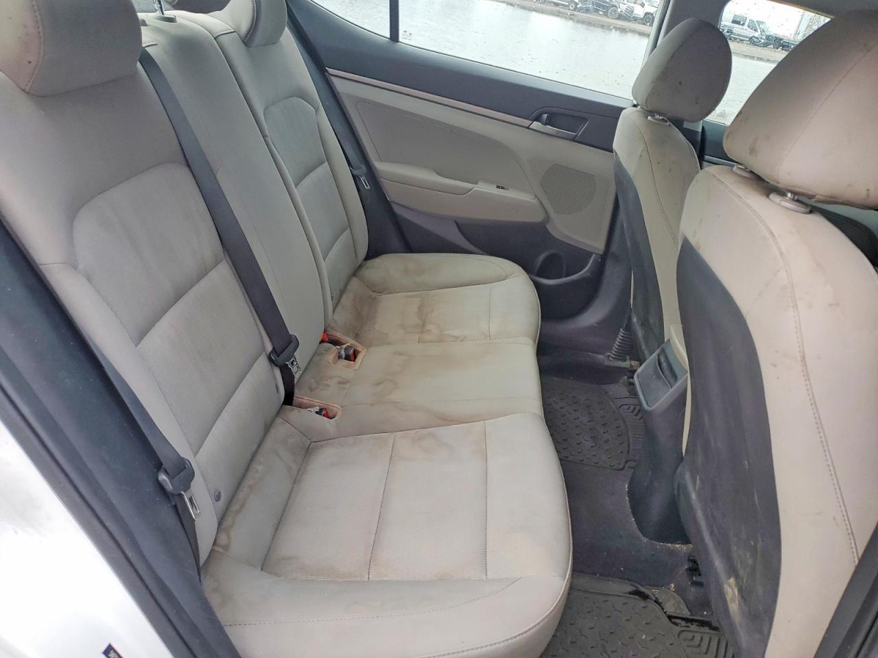 2017 Hyundai Elantra Se - zdjęcie 10