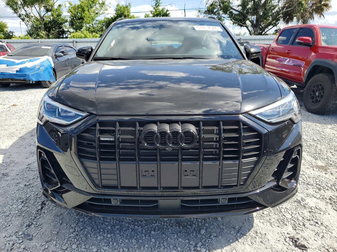 2025 Audi Q3 Premium Plus S Line 45 - zdjęcie 5