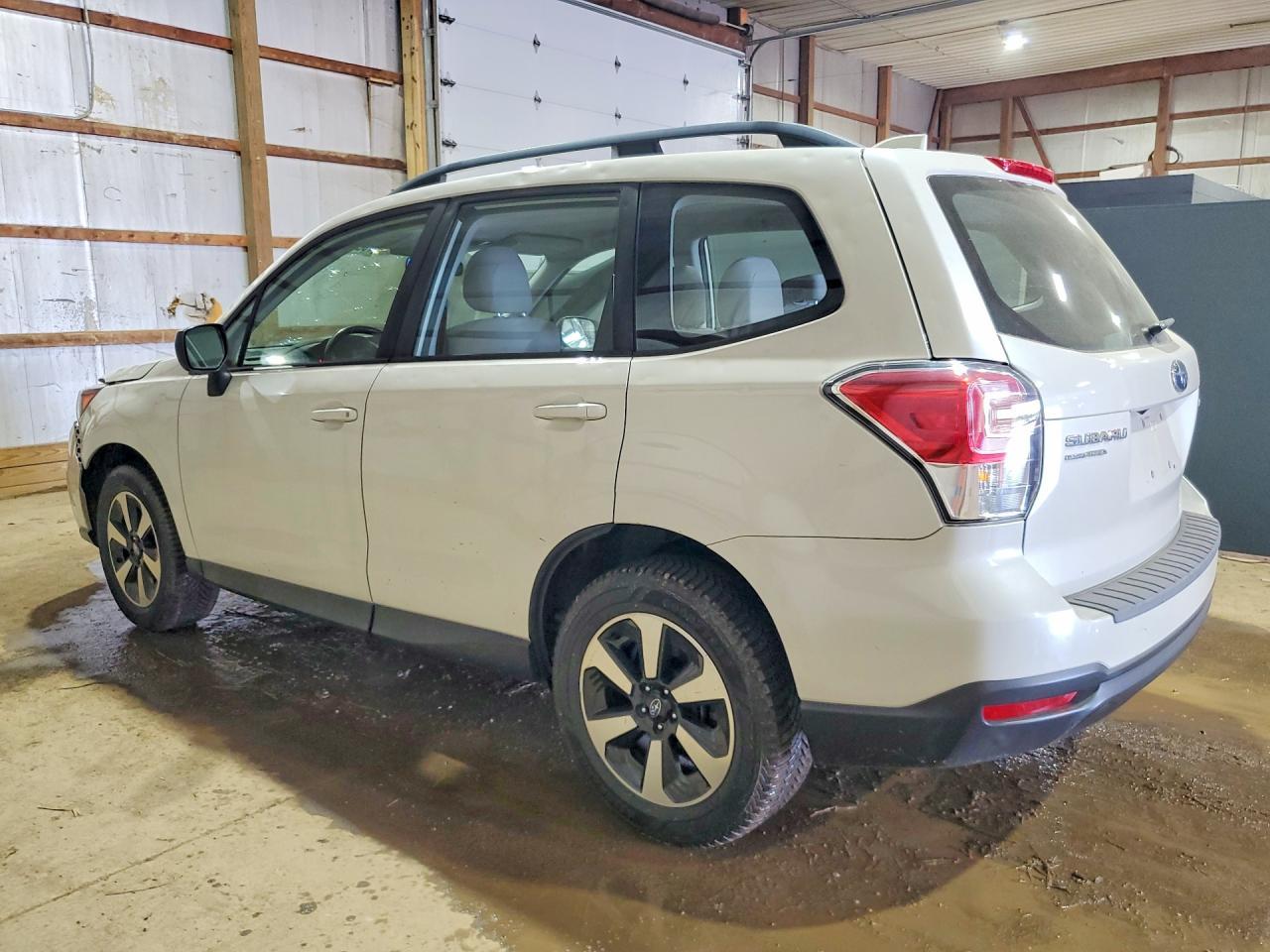 2017 Subaru Forester 2.5I - zdjęcie 2
