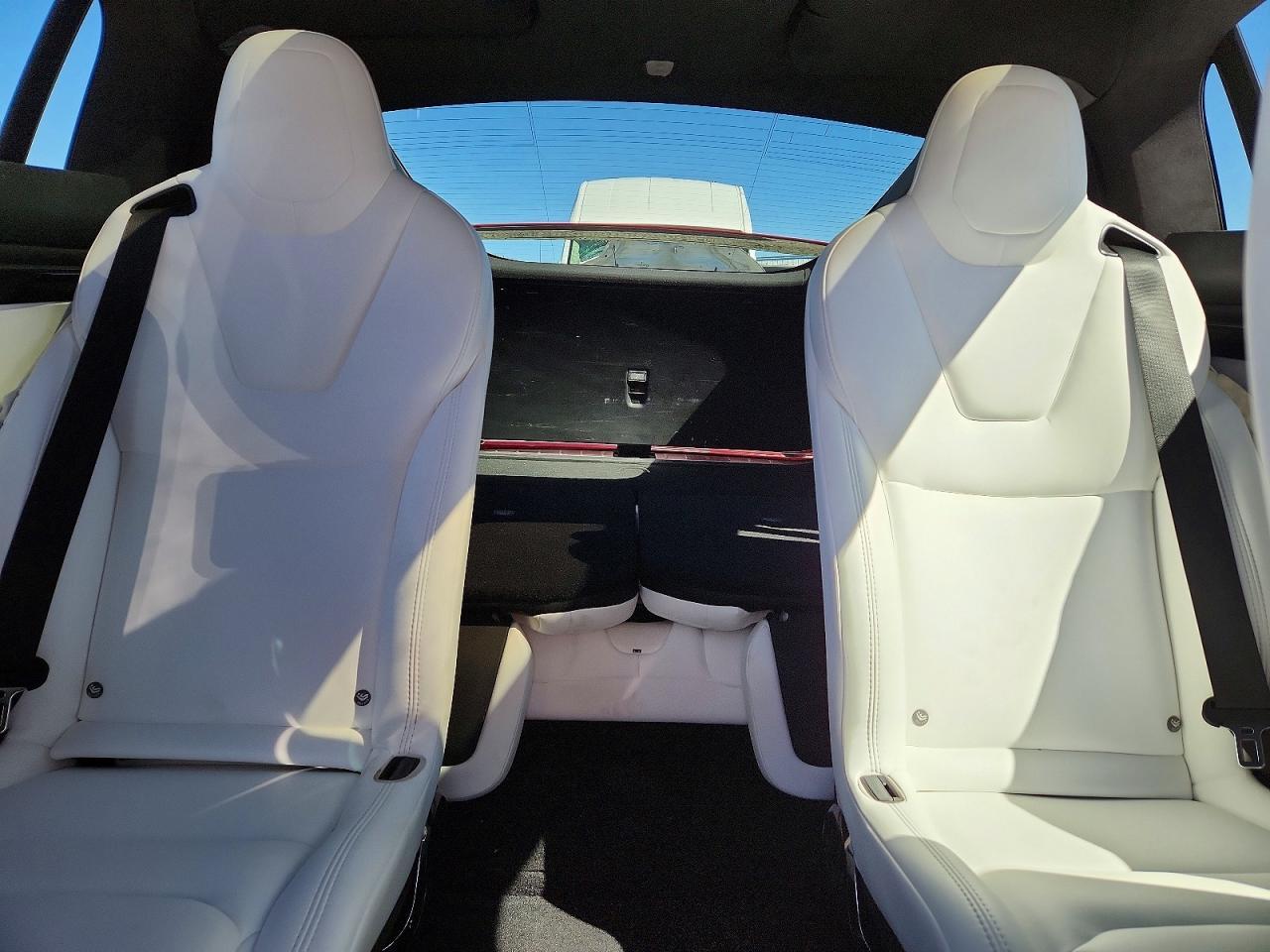 2018 Tesla Model X - zdjęcie 10