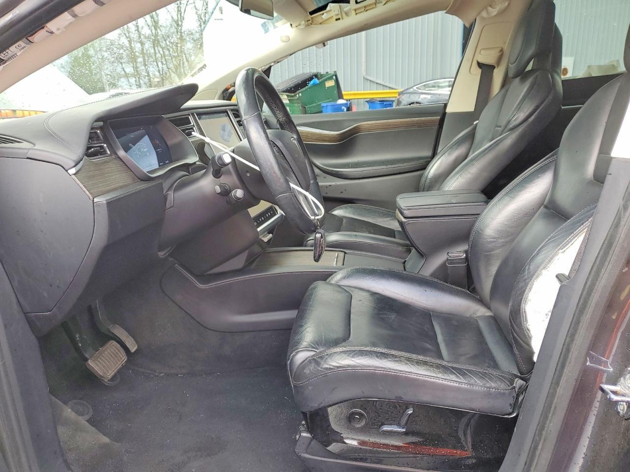2016 Tesla Model X - zdjęcie 7