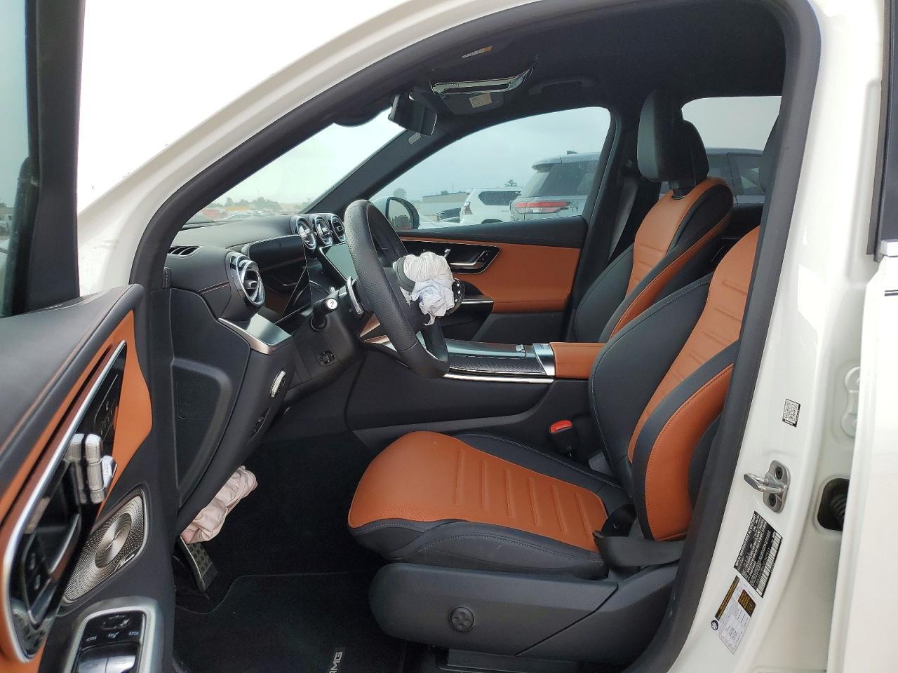 2025 Mercedes-Benz Glc 300 - zdjęcie 9