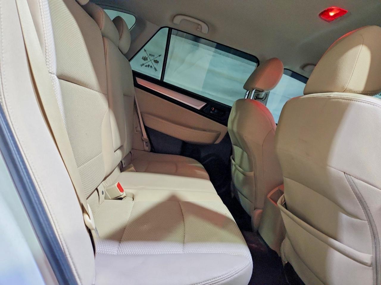 2017 Subaru Outback 2.5I - zdjęcie 10