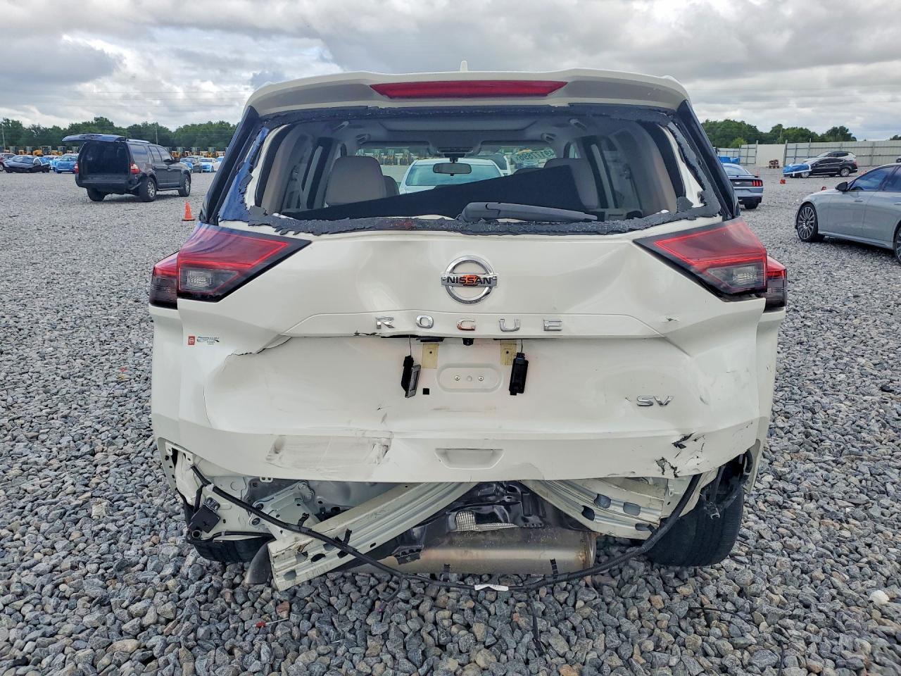 2021 Nissan Rogue Sv - zdjęcie 6