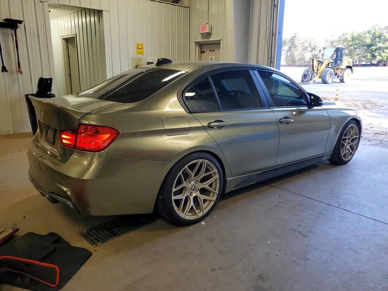 2014 BMW 328 I - zdjęcie 3