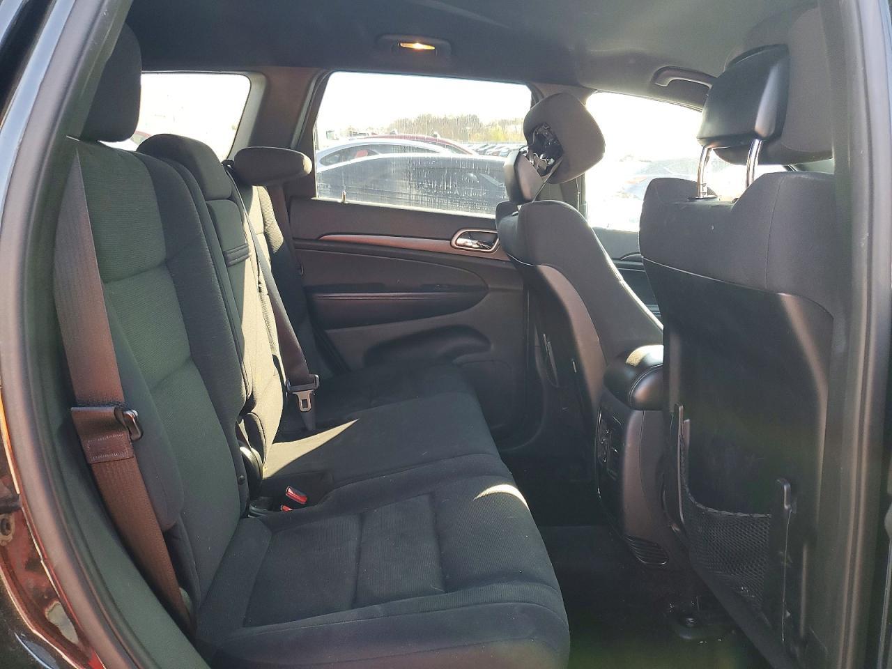 2015 Jeep Grand Cherokee Laredo - zdjęcie 11