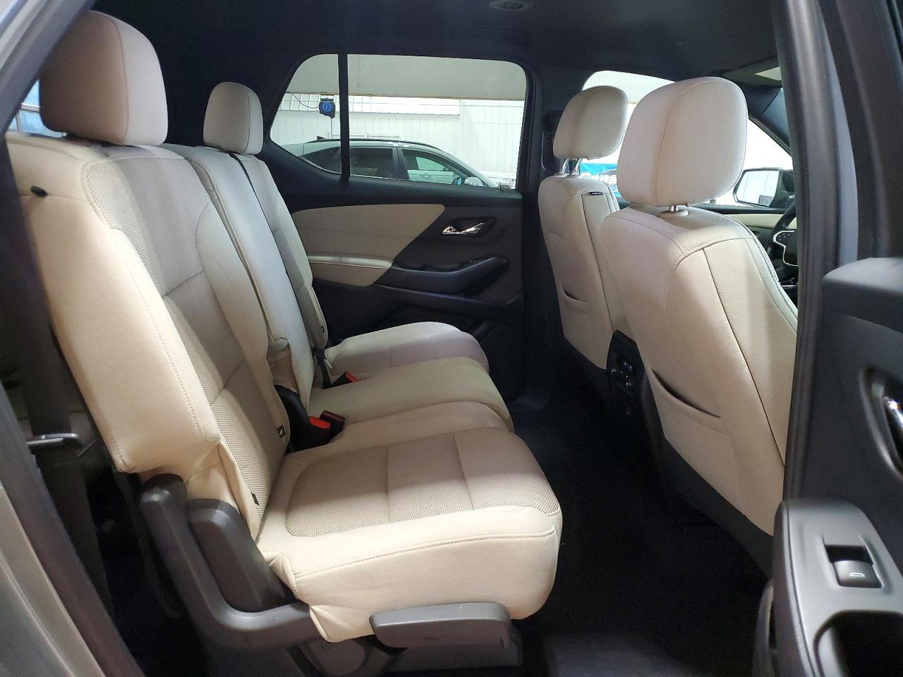 2023 Chevrolet Traverse Ls - zdjęcie 11