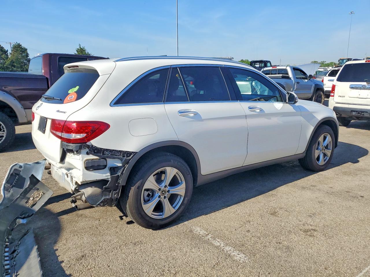 2017 Mercedes-Benz Glc 300 4Matic - zdjęcie 3