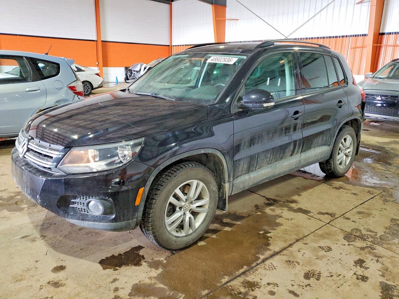 2014 Volkswagen Tiguan S - zdjęcie główne
