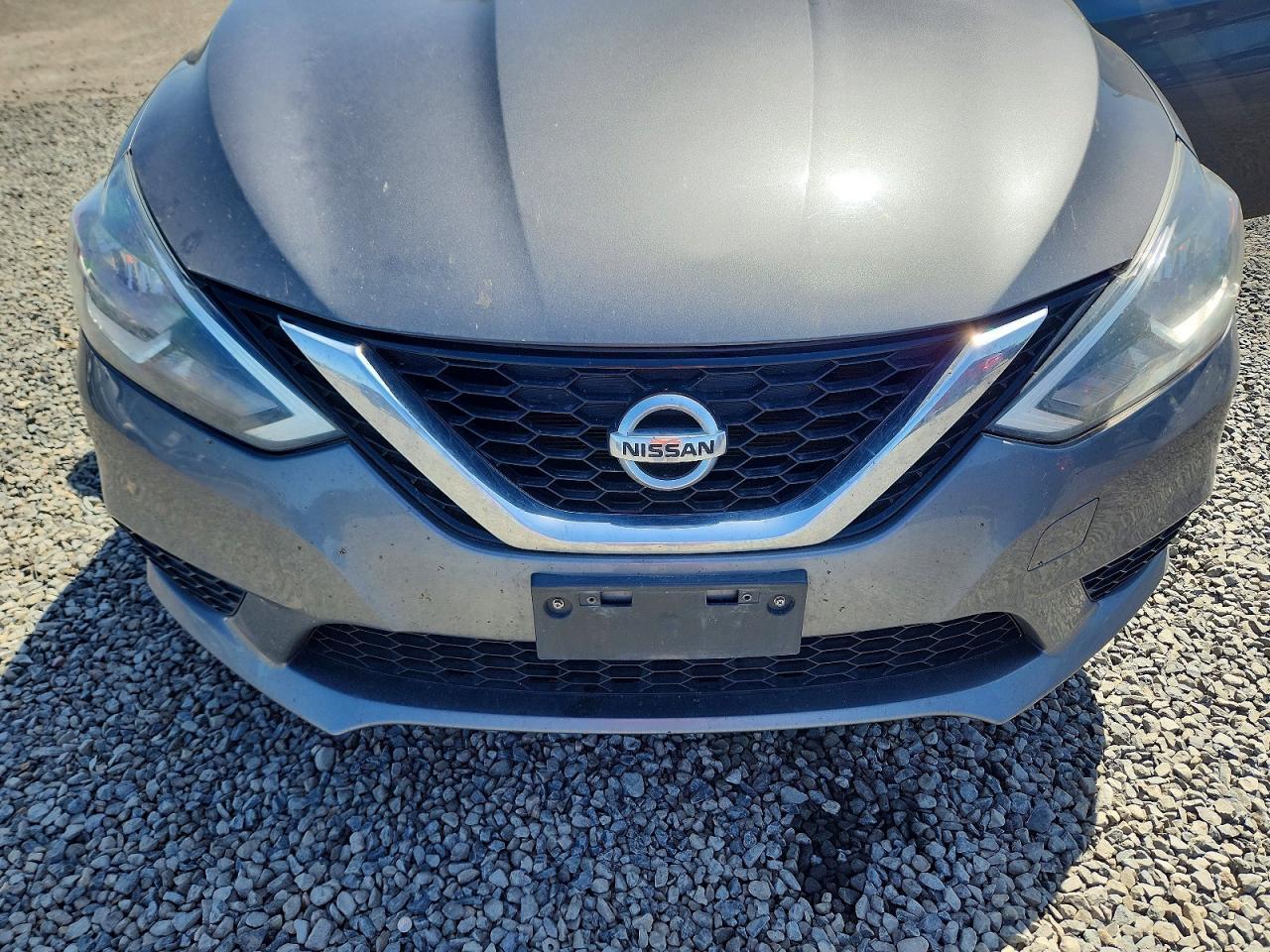 2019 Nissan Sentra S - zdjęcie 11