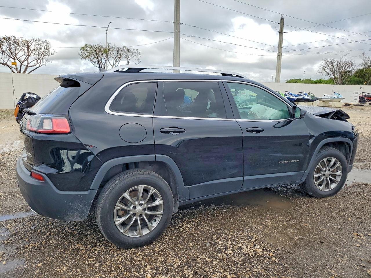 2019 Jeep Cherokee Latitude Plus - zdjęcie 3