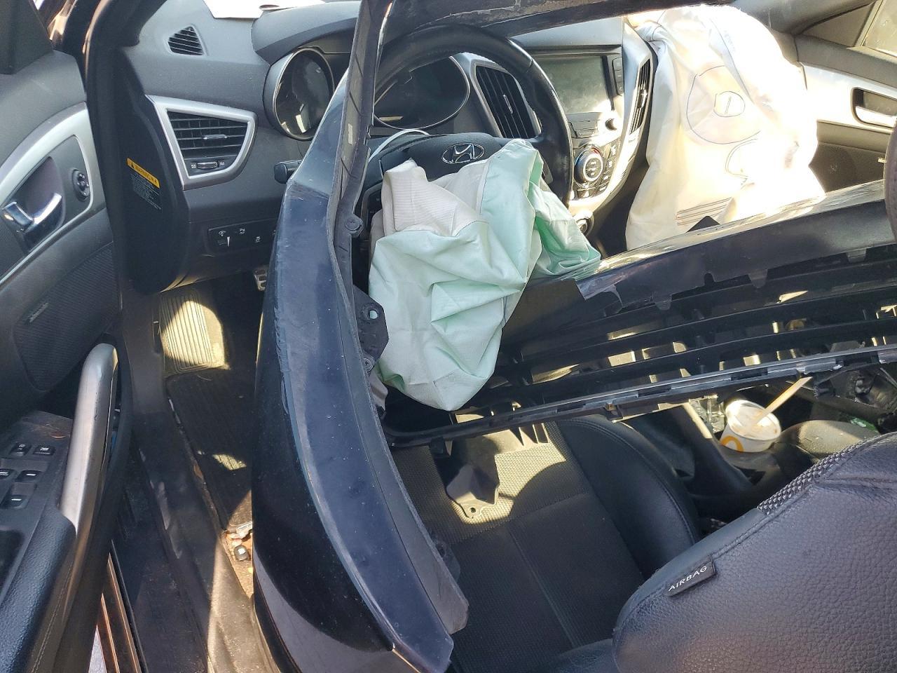 2016 Hyundai Veloster Base - zdjęcie 8