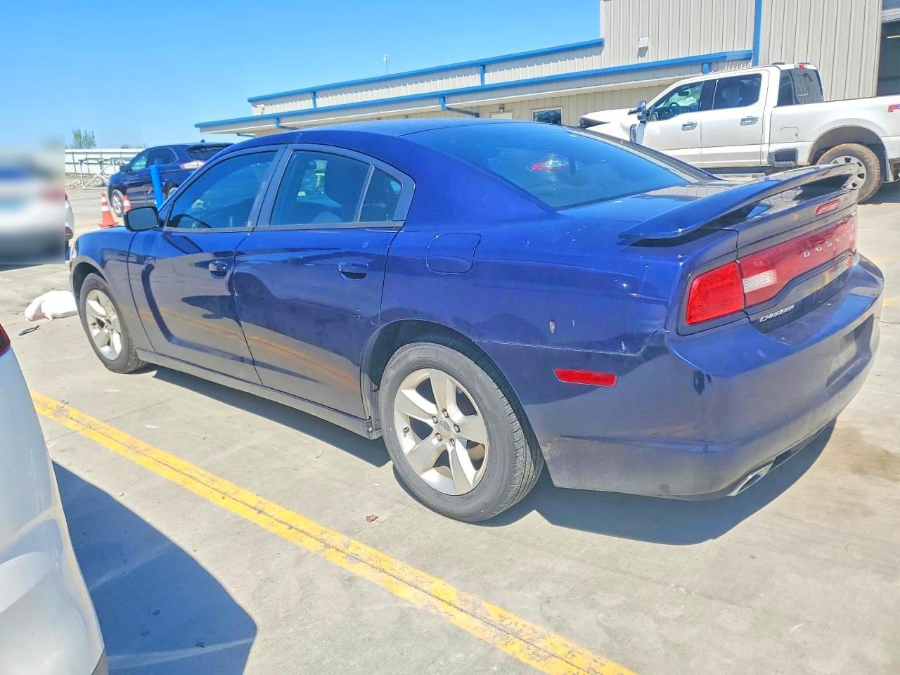 2014 Dodge Charger Se - zdjęcie 2