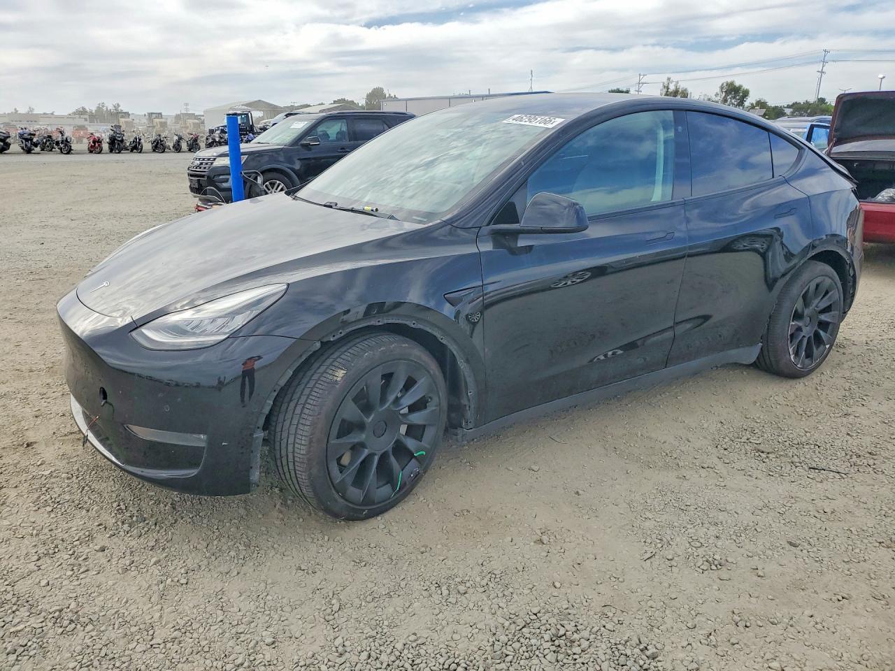 2020 Tesla Model Y - zdjęcie główne