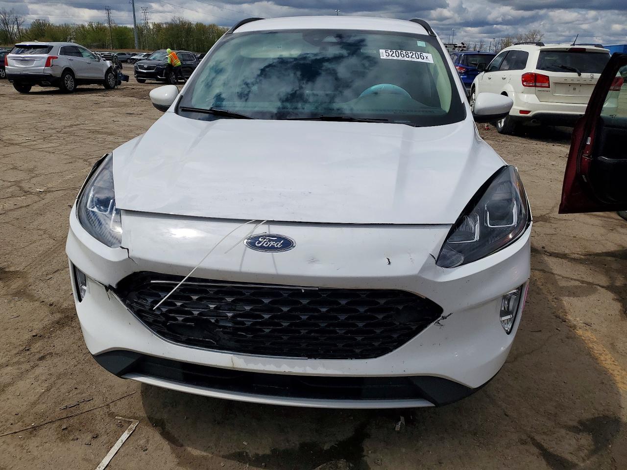 2020 Ford Escape Sel - zdjęcie 5