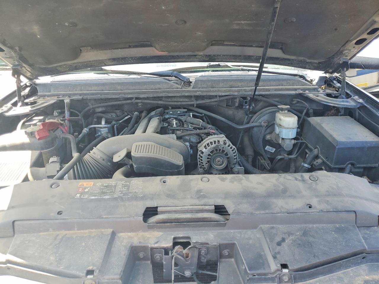 2013 Chevrolet Suburban K1500 Lt - zdjęcie 12