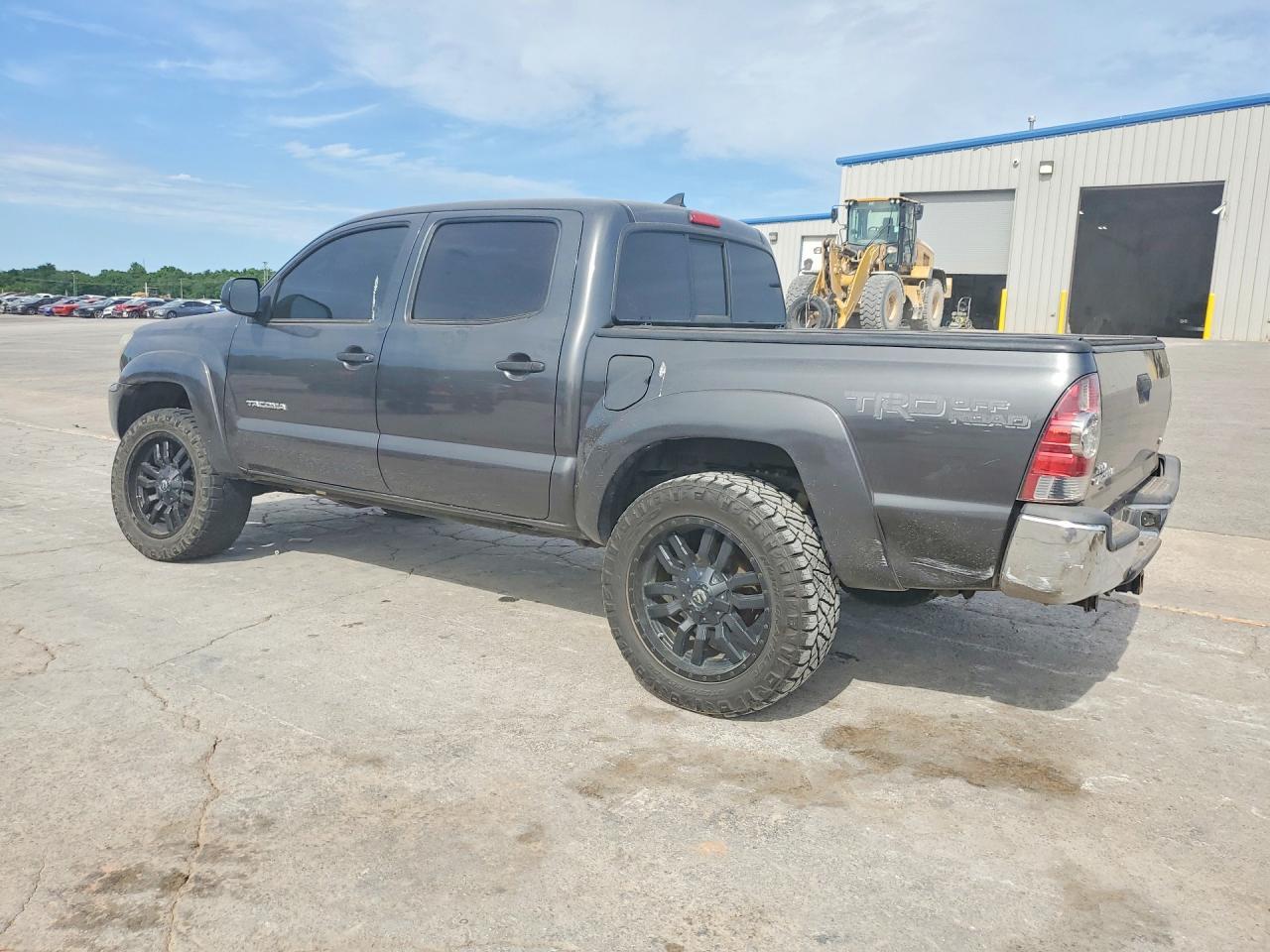 2014 Toyota Tacoma Double Cab - zdjęcie 2