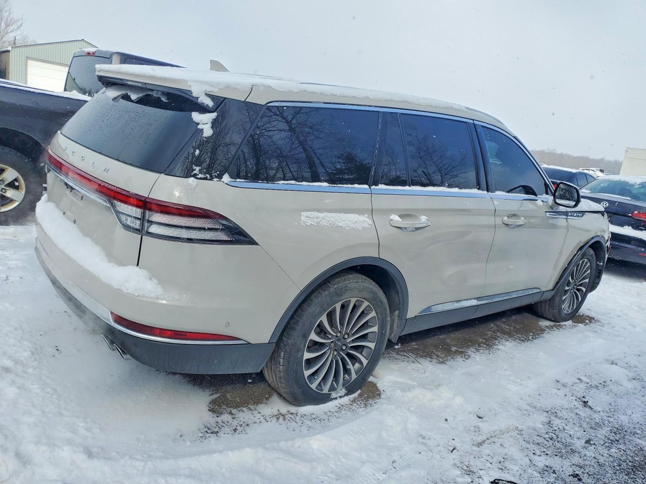 2020 Lincoln Aviator Reserve - zdjęcie 3